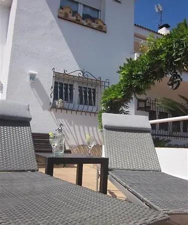 Villa Jordana One Step To The *