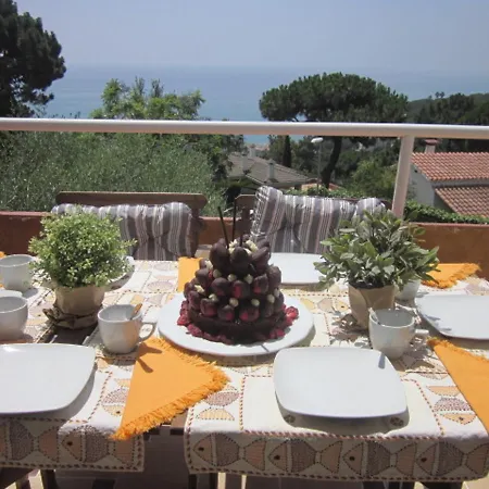Jordana One Step To The Villa Sant Pol De Mar